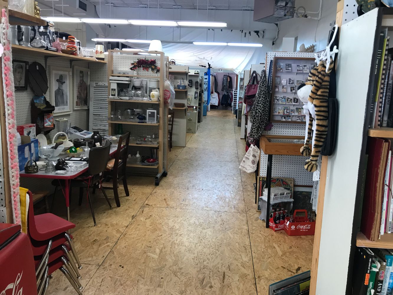410 E Broadway St, Monett, MO 65708